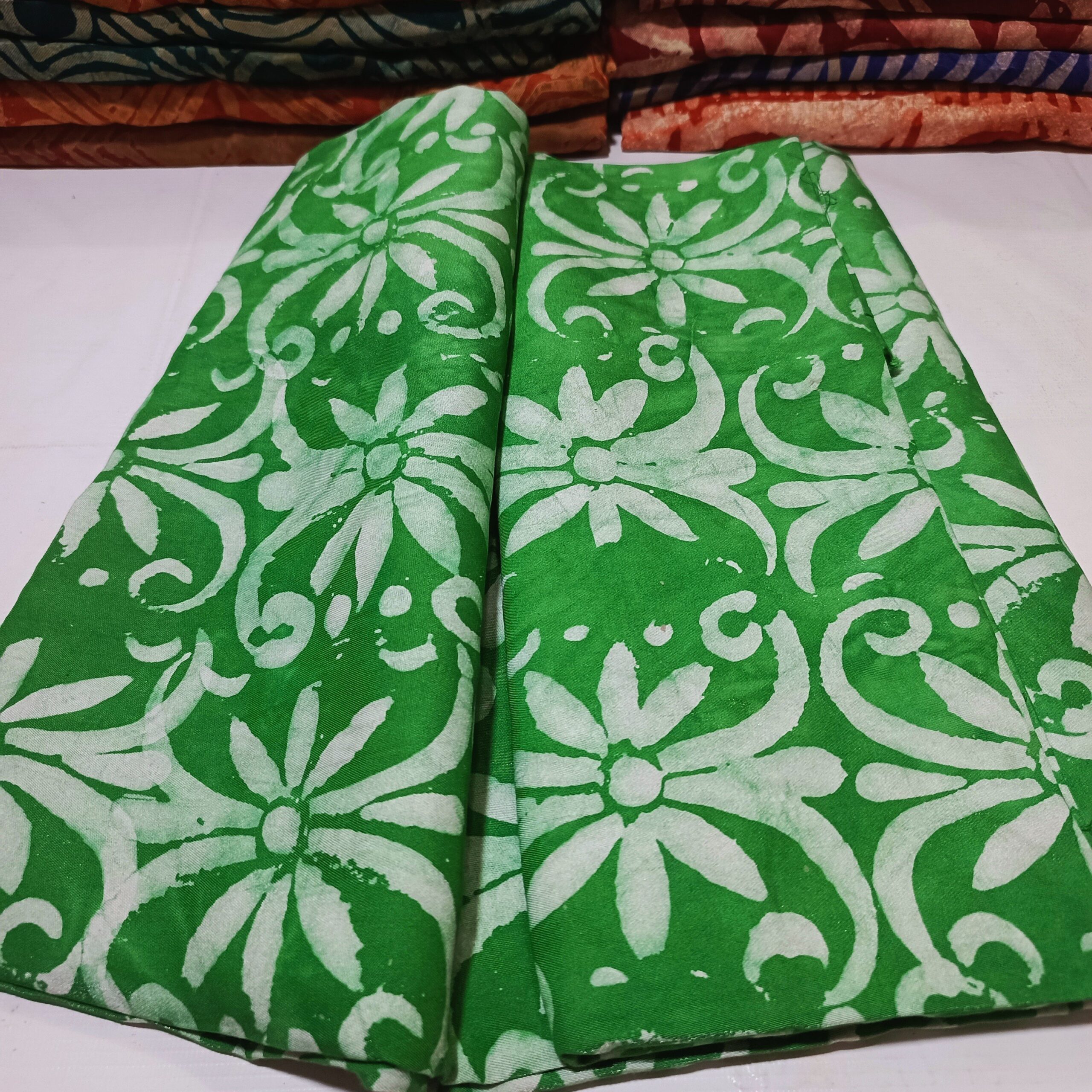 2024/12/1001131040-scaled.jpg SILKY ADIRE CREPE